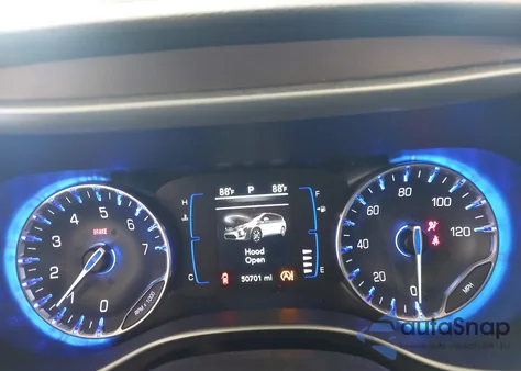 2018 Chrysler Pacifica Lx z USA, uszkodzony, nr VIN 2C4RC1CG2JR351416